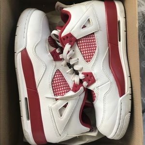 retro jordan 4s